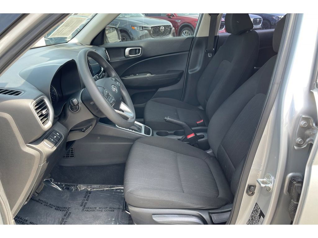 Used 2021 Hyundai Venue SE image 11