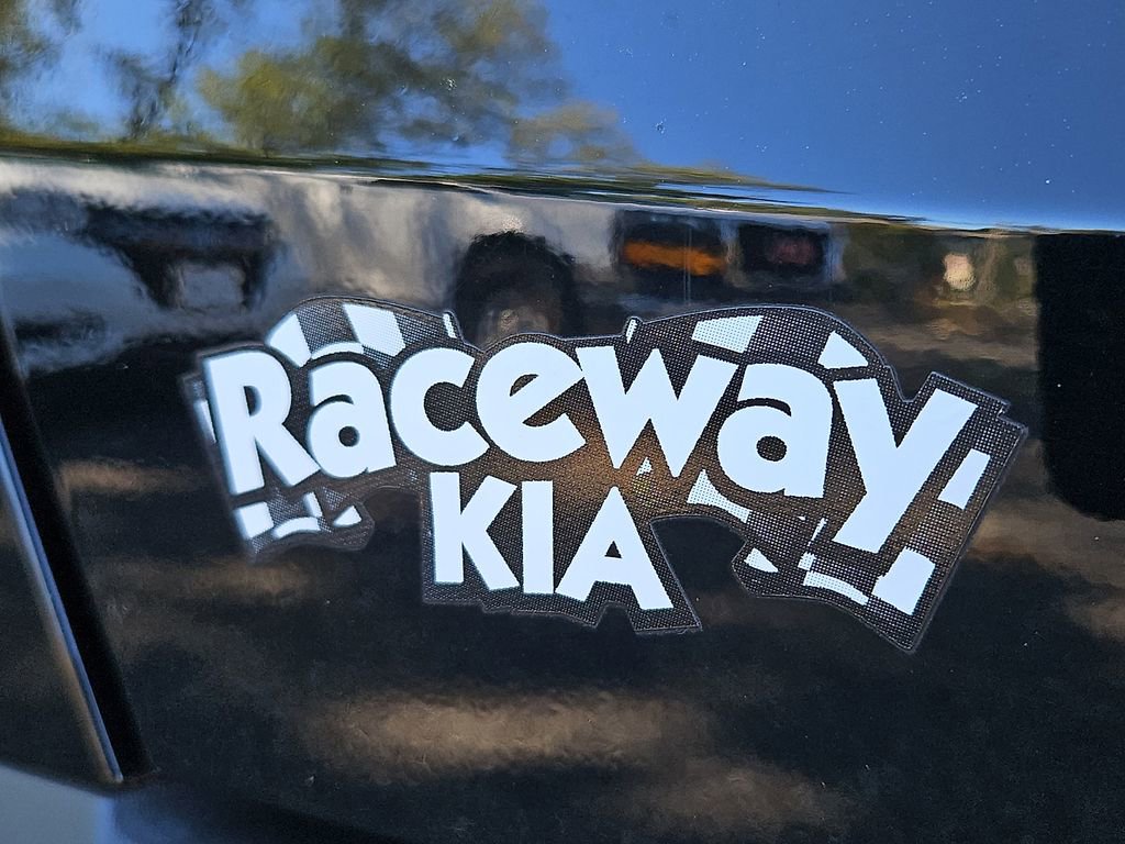 Used 2022 Kia Sorento LX image 30