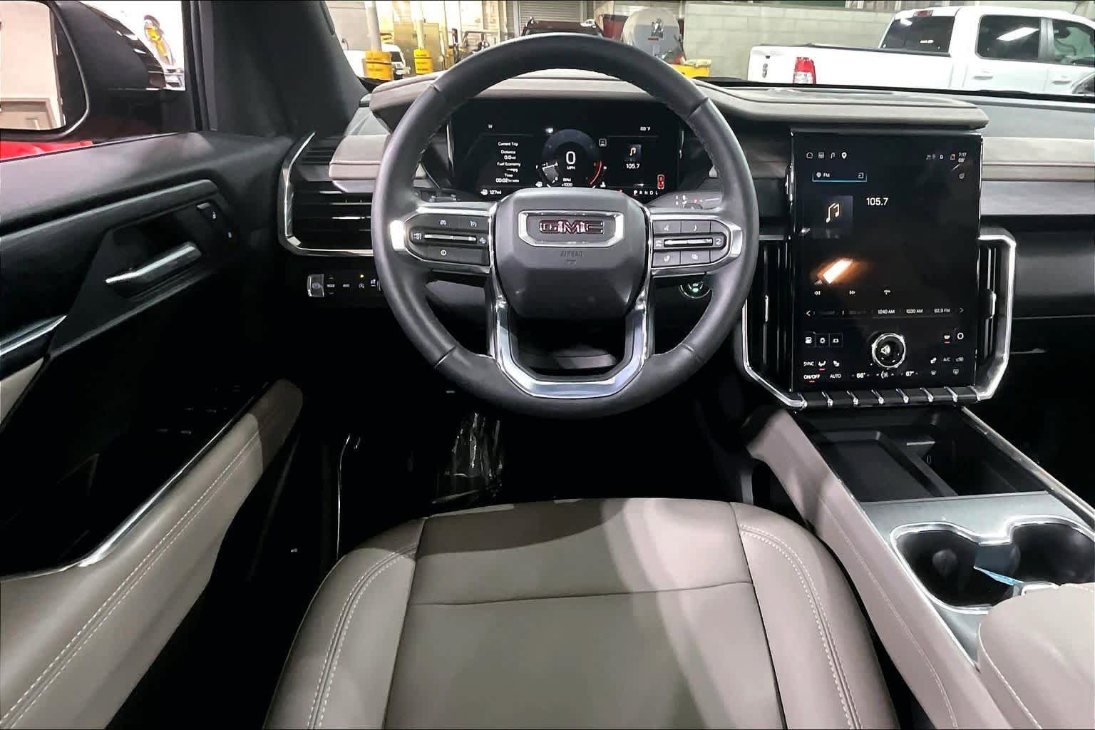 Used 2026 GMC Acadia Elevation w/ Elevation Premium Package image 6