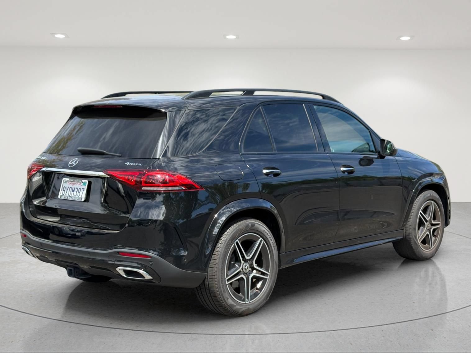 Used 2021 Mercedes-Benz GLE 350 4MATIC image 4