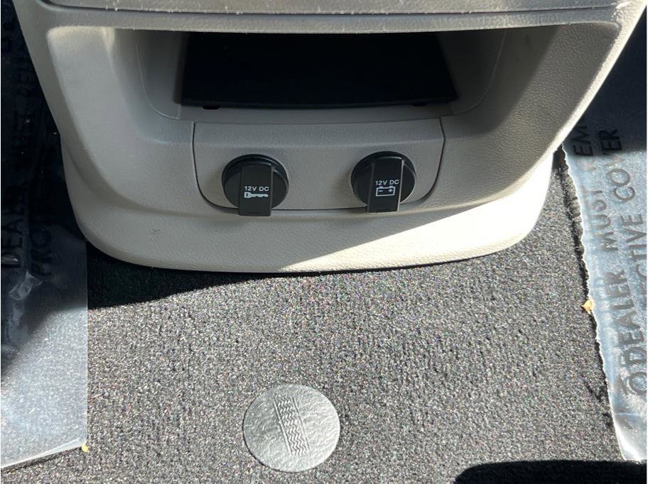 Used 2017 Dodge Grand Caravan SE w/ Power Window Group FWD image 19