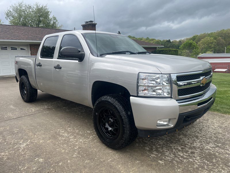 Used 2008 Chevrolet Silverado 1500 LT w/ Power Pack Plus AWD/4WD image 2
