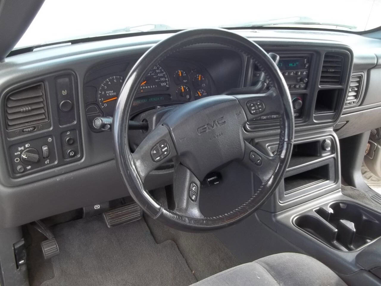 Used 2006 GMC Sierra 1500 SLE w/ Light Duty Power Package image 8