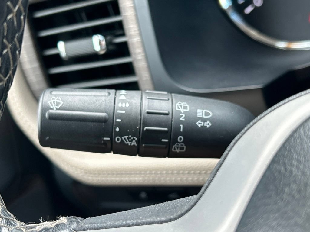 Used 2024 Ford Expedition Limited RWD image 29
