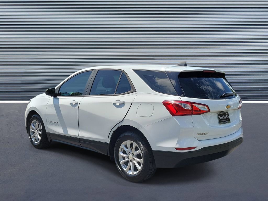 Used 2020 Chevrolet Equinox LS FWD image 4