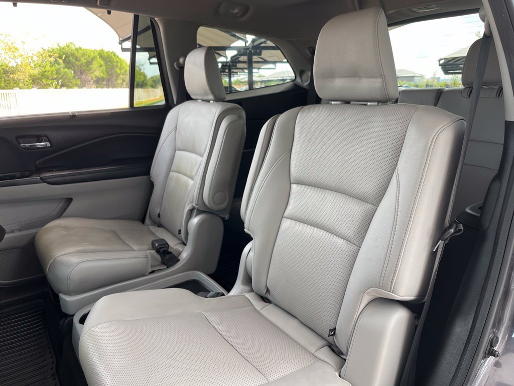 Used 2017 Honda Pilot Elite image 29
