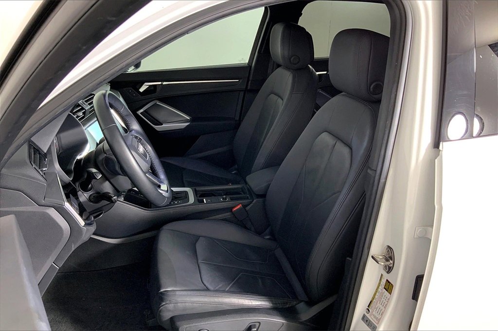 Used 2020 Audi Q3 2.0T Premium w/ Convenience Package image 24