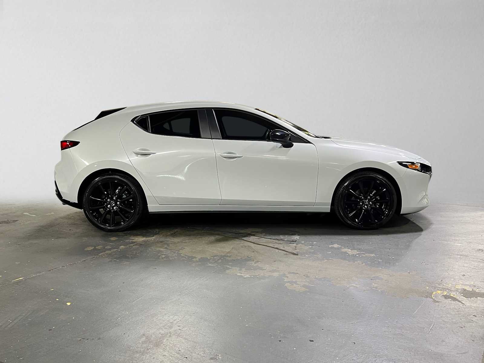 Used 2025 MAZDA MAZDA3 s Sport FWD image 2