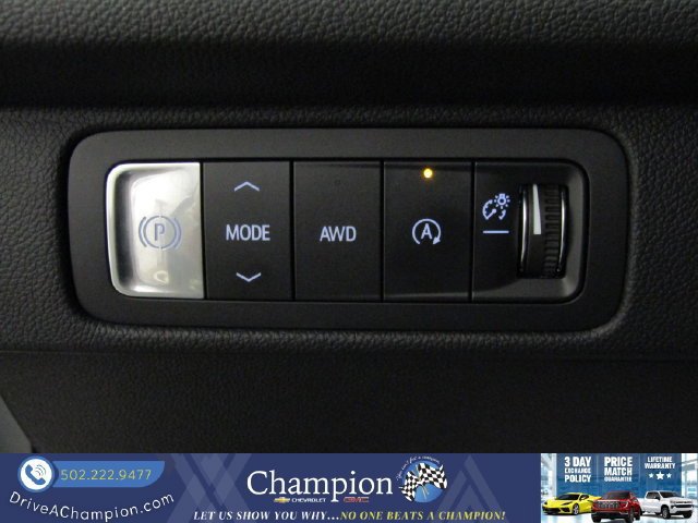 Used 2024 Chevrolet Traverse RS AWD/4WD image 32