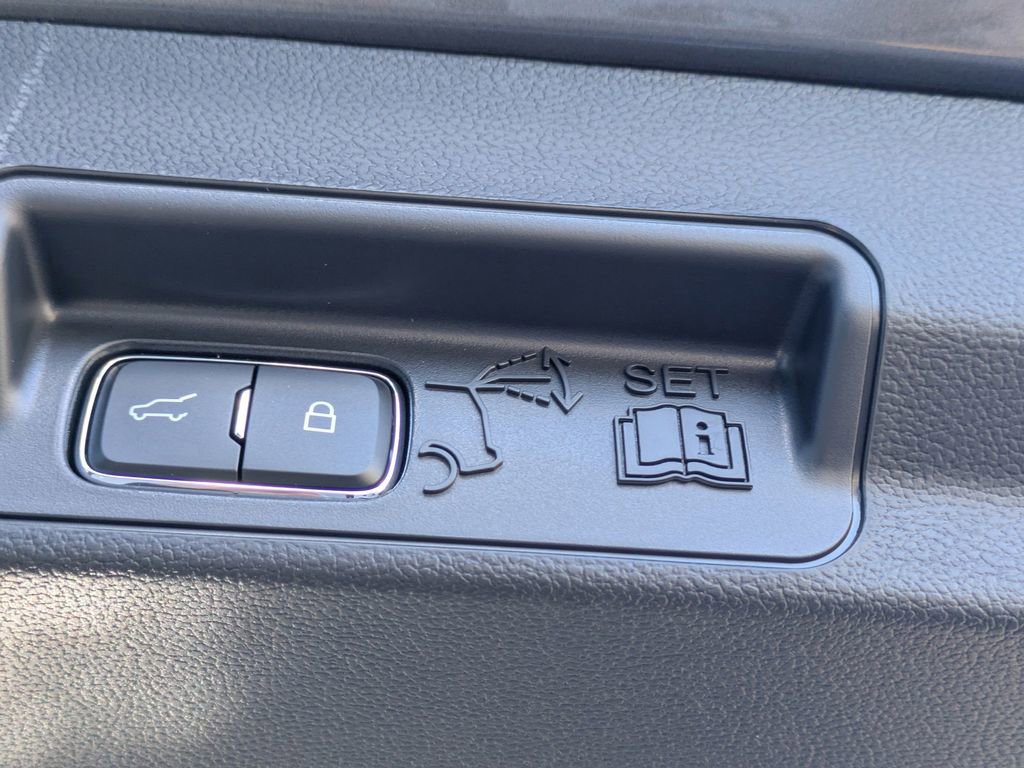 New 2026 Ford Explorer ST-Line image 13