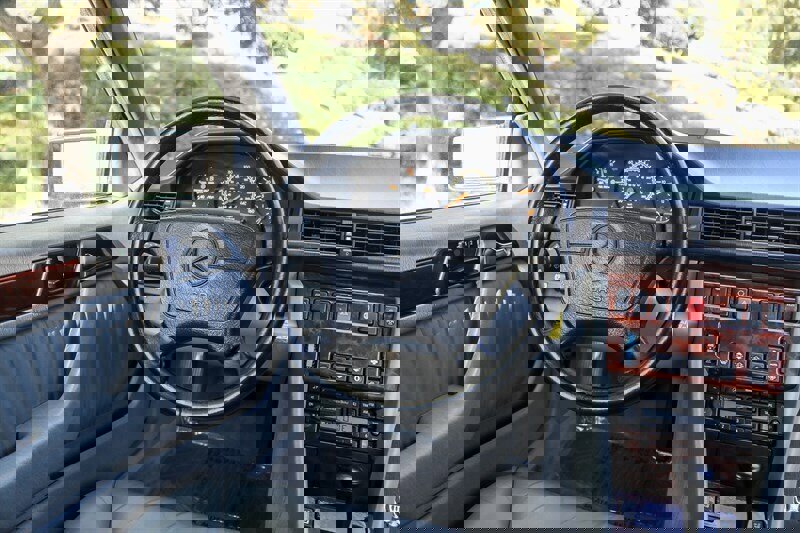 Used 1995 Mercedes-Benz E 320 Convertible image 64