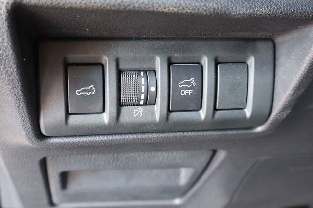 Used 2020 Subaru Outback Onyx Edition XT AWD/4WD image 23