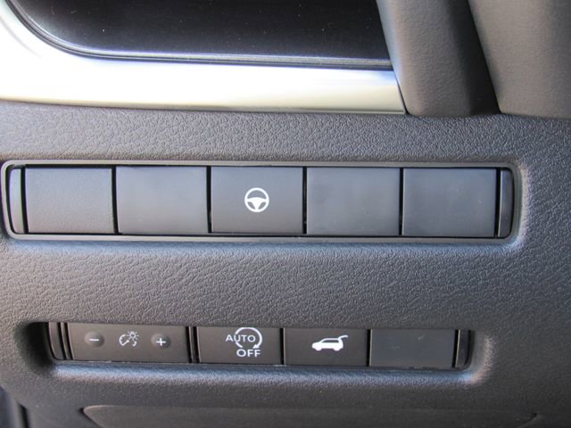 New 2026 Nissan Rogue SV FWD image 28
