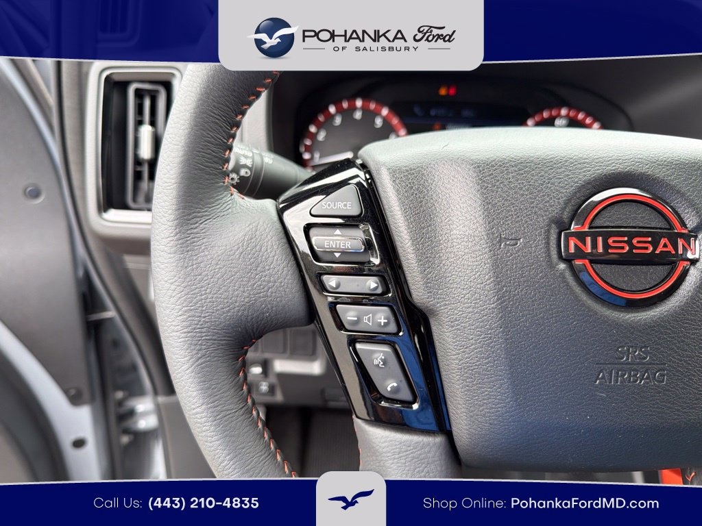 Used 2025 Nissan Frontier PRO-4X AWD/4WD image 17