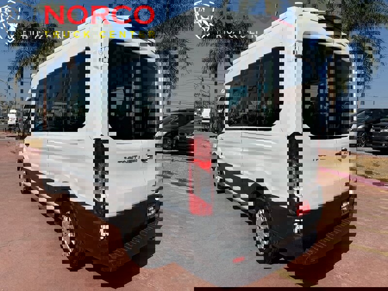 Used 2021 Ford Transit 350 XLT image 8