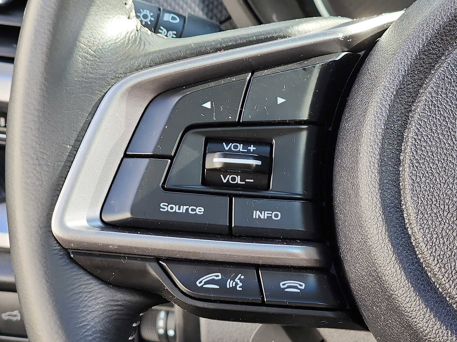 Used 2023 Subaru Forester Premium AWD/4WD image 21