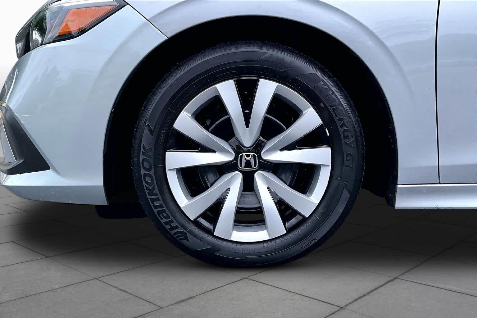 Used 2024 Honda Civic LX image 10