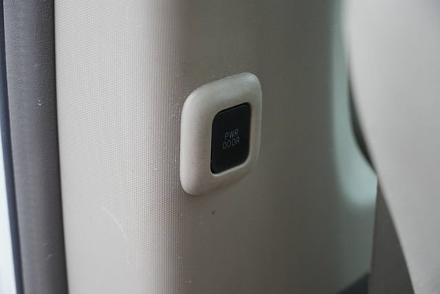Used 2015 Toyota Sienna XLE w/ XLE Navigation Package FWD image 23