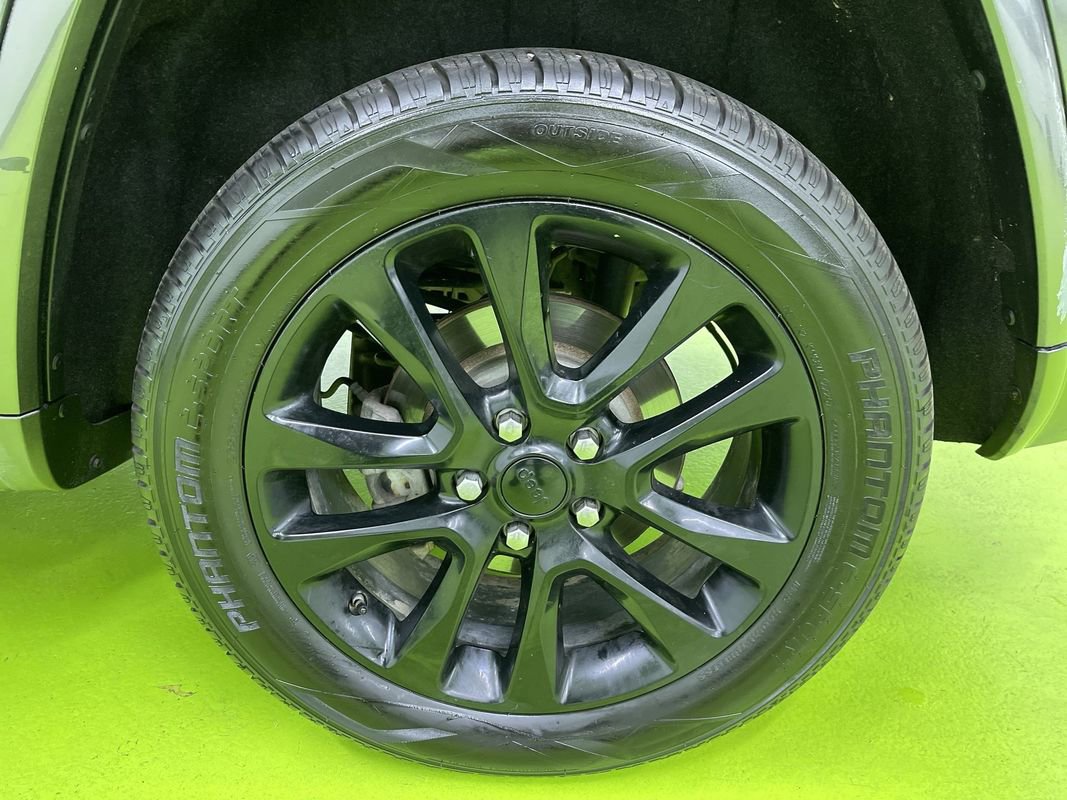 Used 2018 Jeep Grand Cherokee Altitude image 15