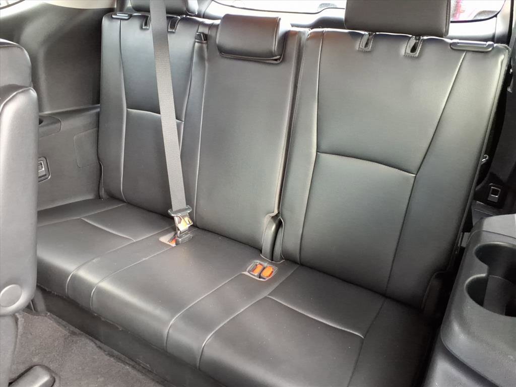 Used 2022 Toyota Highlander XLE image 13