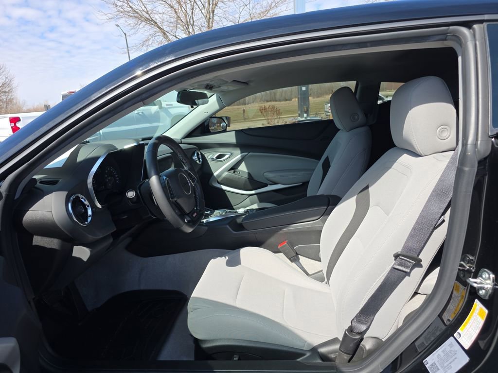Certified 2024 Chevrolet Camaro SS RWD image 11