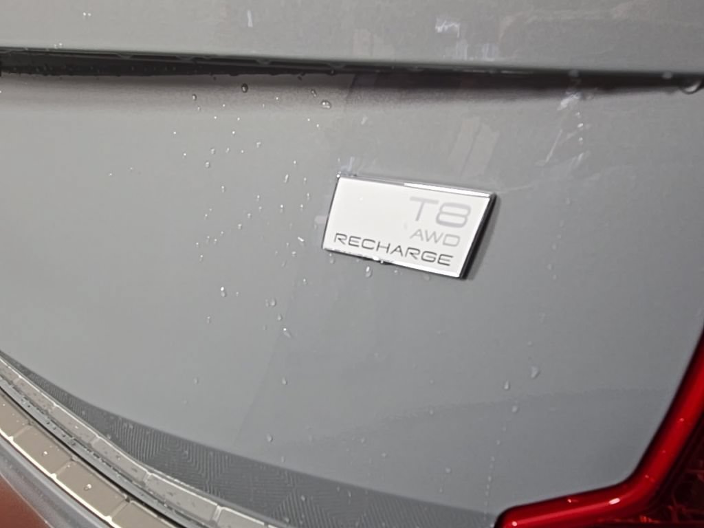 Certified 2024 Volvo XC90 T8 Plus w/ Protection Package Premier AWD/4WD image 12