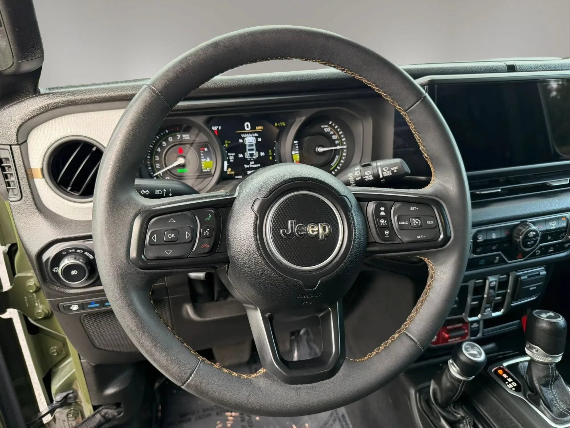Used 2024 Jeep Wrangler Unlimited AWD/4WD image 16