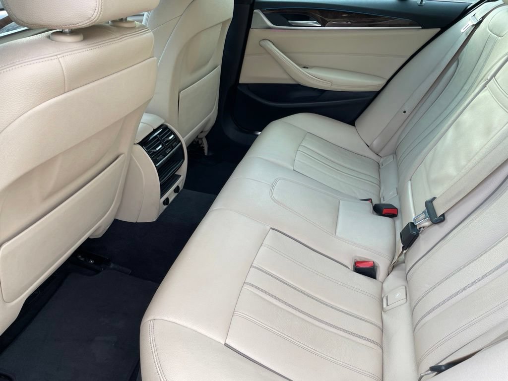 Used 2018 BMW 540i RWD image 19