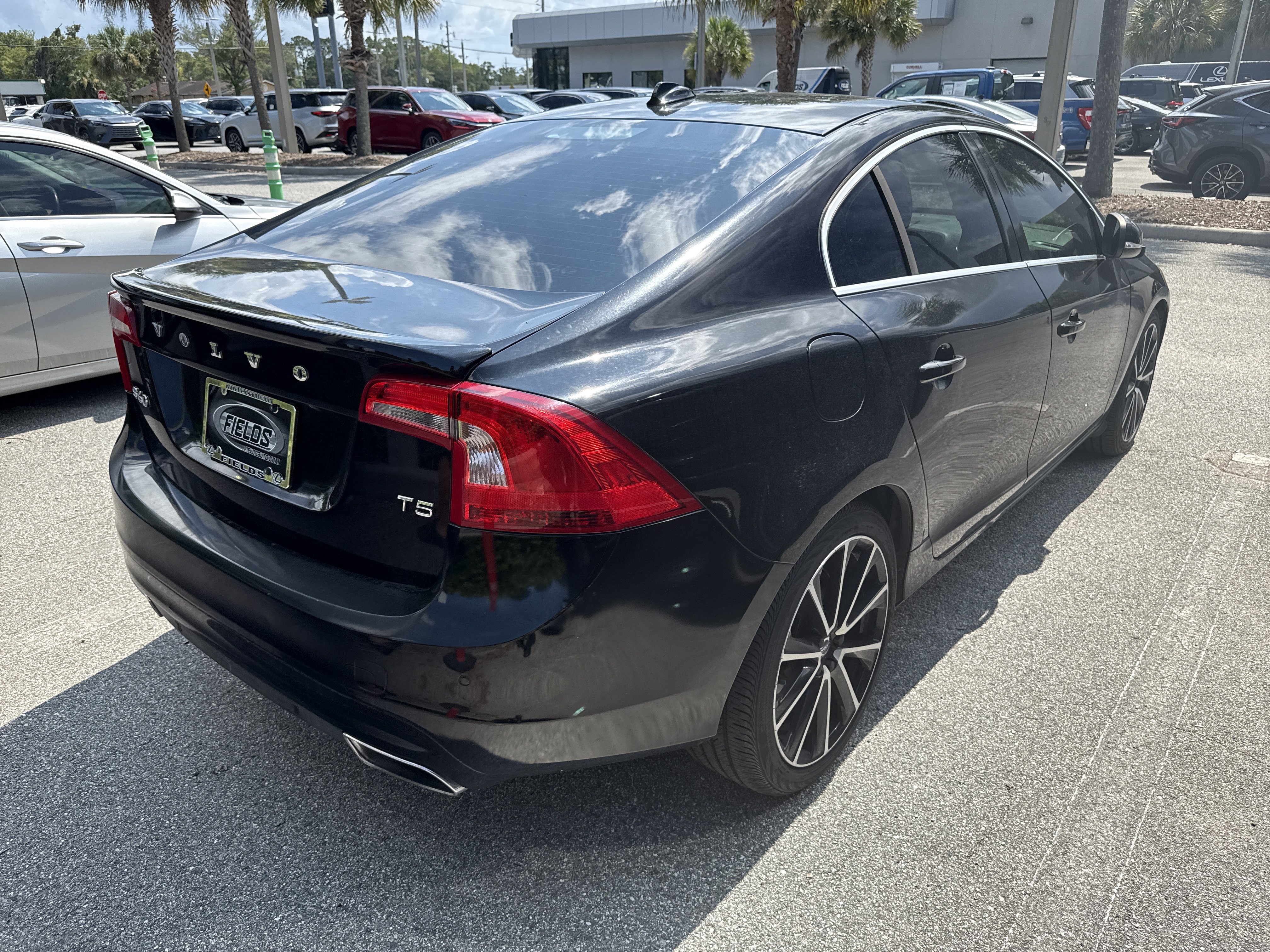 Used 2016 Volvo S60 T5 Premier FWD image 4