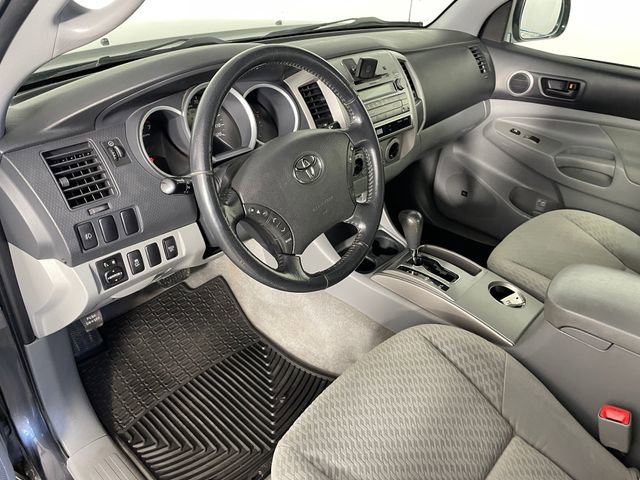 Used 2010 Toyota Tacoma 4x4 Double Cab image 3