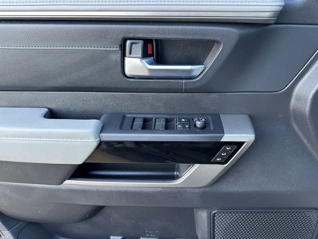 Used 2023 Toyota Sequoia Limited image 13