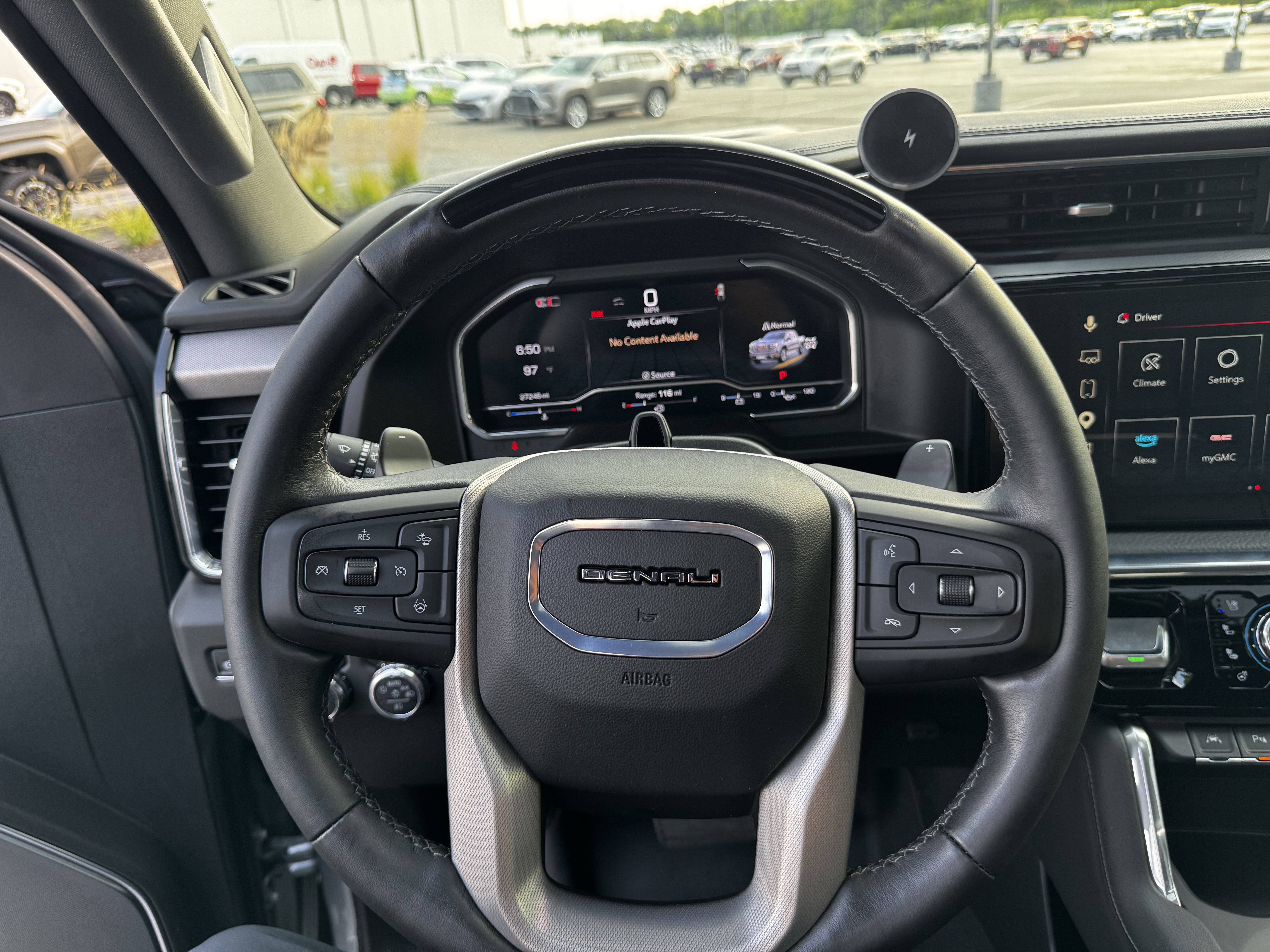 Used 2025 GMC Sierra 1500 Denali AWD/4WD image 6