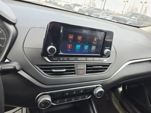 Used 2022 Nissan Altima 2.5 S FWD image 22