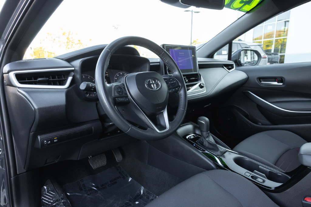 Certified 2025 Toyota Corolla SE FWD image 10