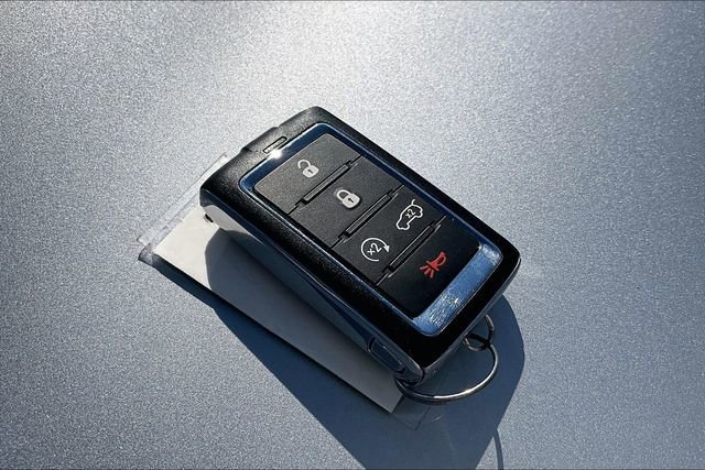 Used 2023 Jeep Grand Cherokee L Laredo AWD/4WD image 9
