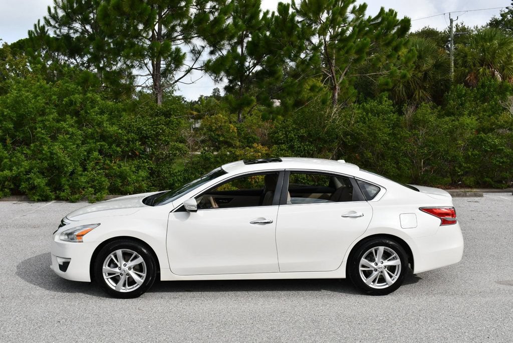 Used 2015 Nissan Altima 2.5 SL w/ Moonroof Package FWD image 22