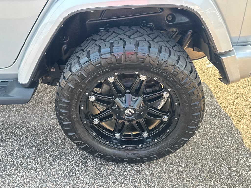 Used 2022 Jeep Wrangler Unlimited Sahara AWD/4WD image 43