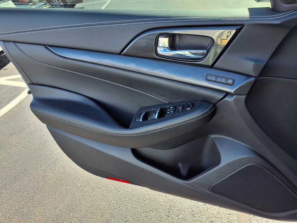 Used 2023 Nissan Maxima Platinum image 20