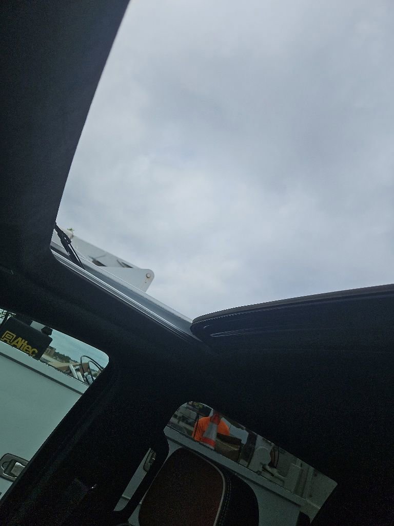 Used 2024 GMC Sierra 1500 Denali Ultimate AWD/4WD image 8