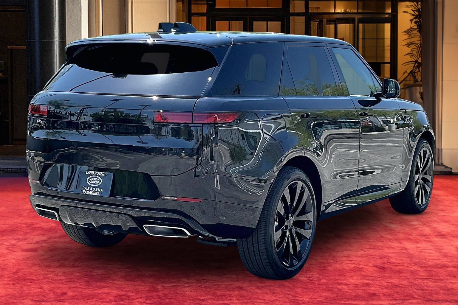 New 2027 Land Rover Range Rover Sport Dynamic SE AWD/4WD image 5