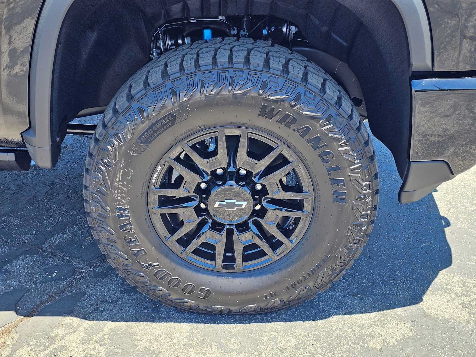 New 2026 Chevrolet Silverado 2500 ZR2 AWD/4WD image 17