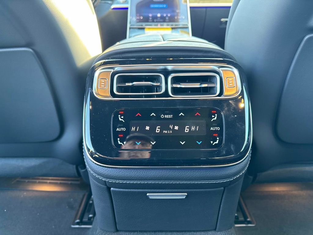 New 2025 Mercedes-Benz S 580 4MATIC Sedan image 13