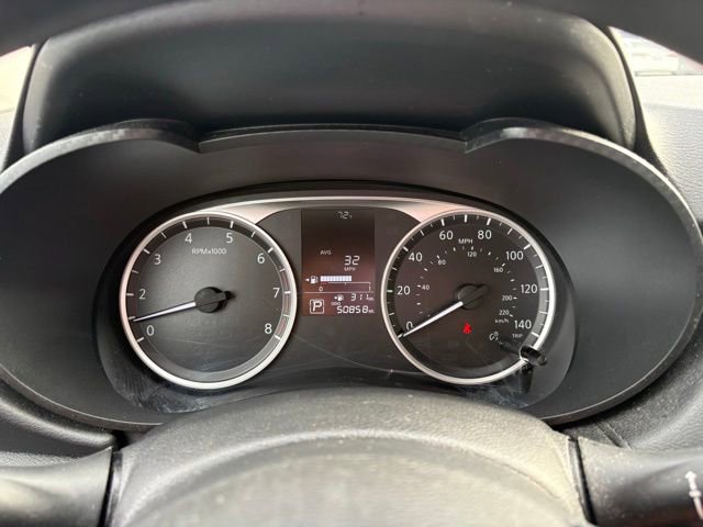 Used 2024 Nissan Versa S w/ Trunk Package FWD image 7