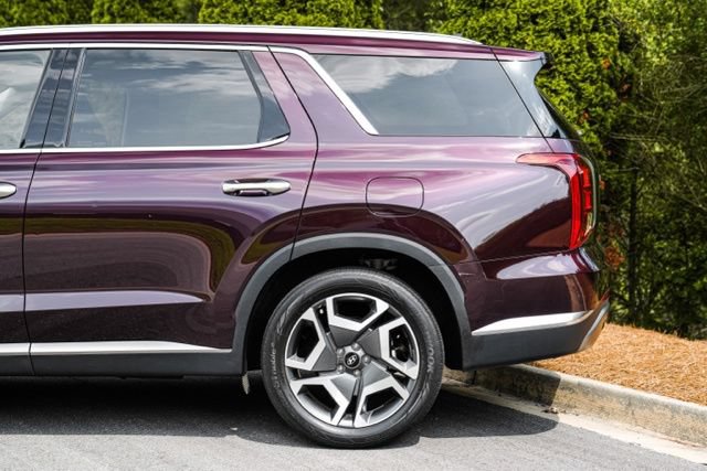 Used 2023 Hyundai Palisade Limited FWD image 11