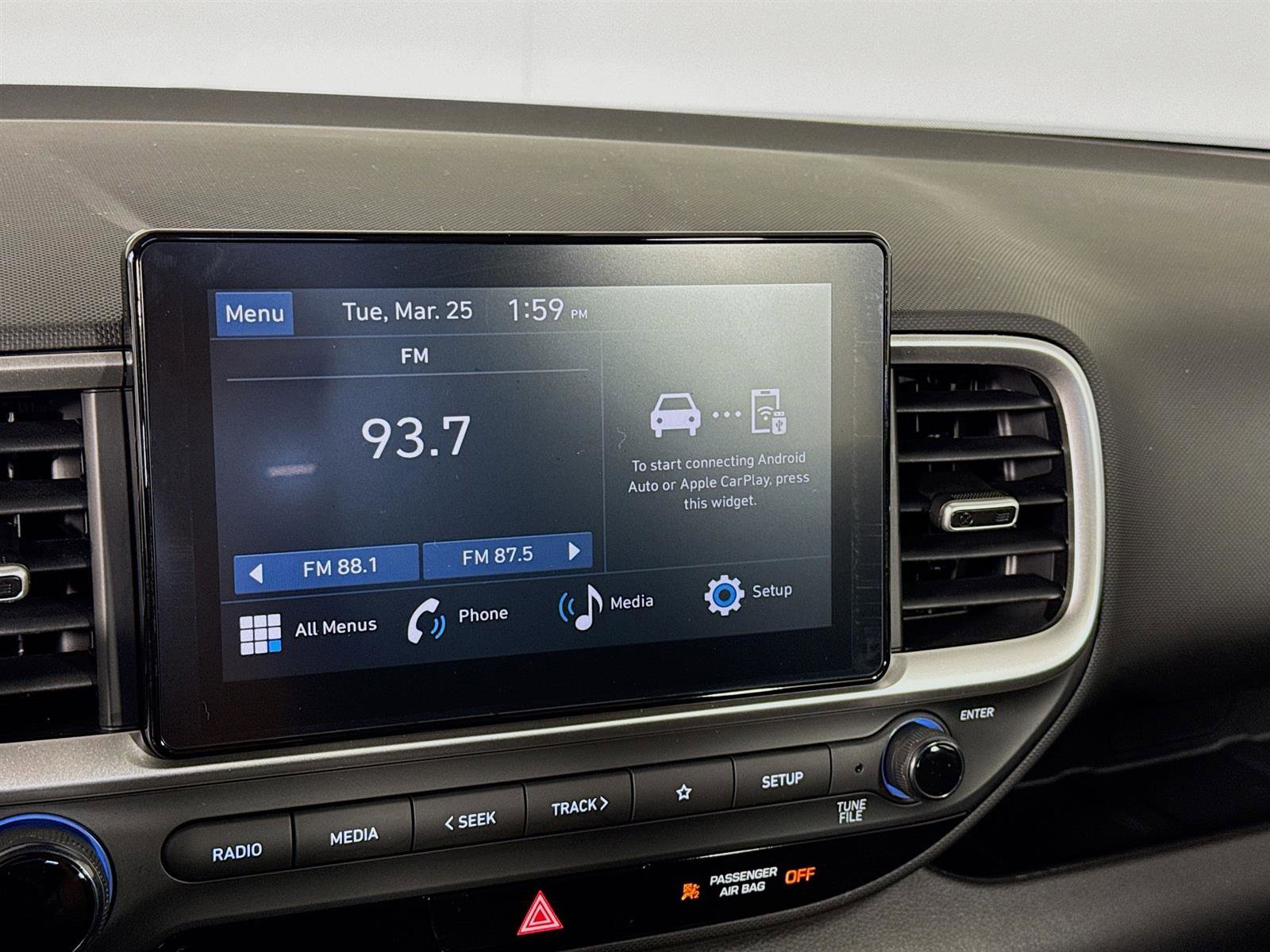 New 2025 Hyundai Venue SEL image 15