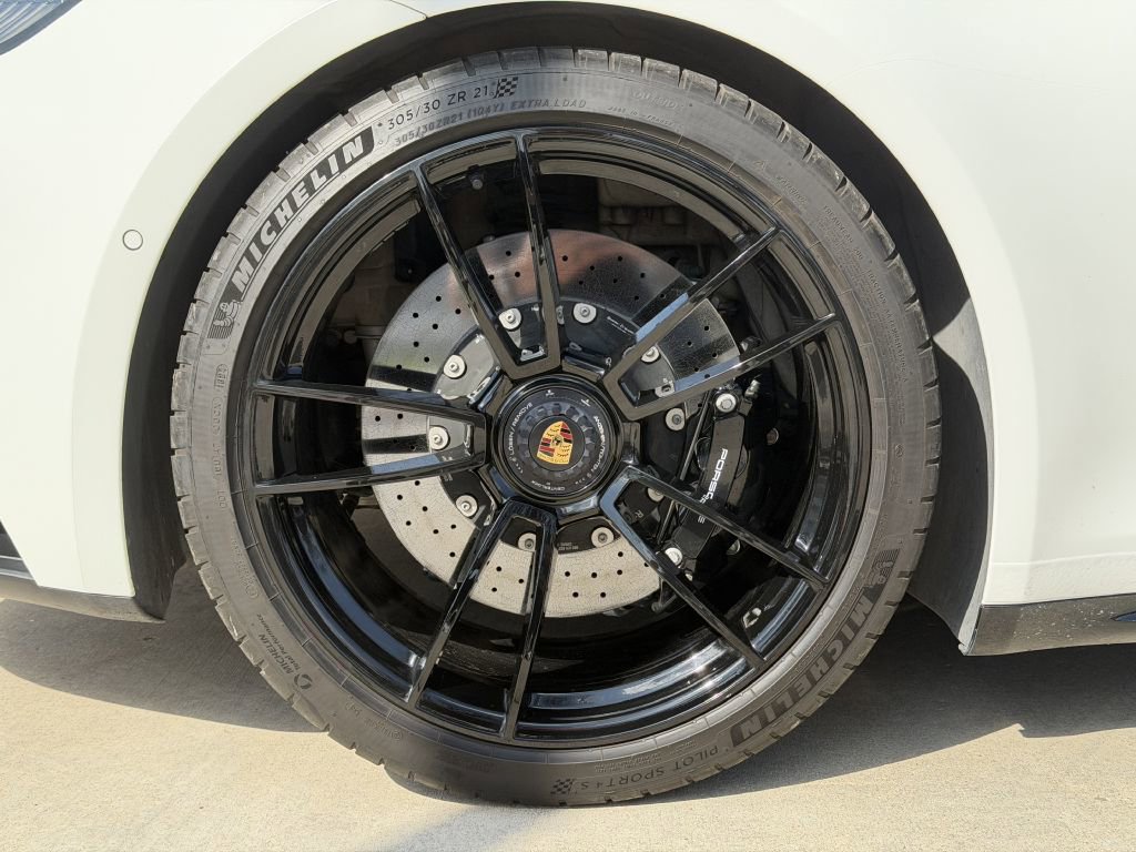 Used 2024 Porsche 911 Carrera 4 GTS image 24