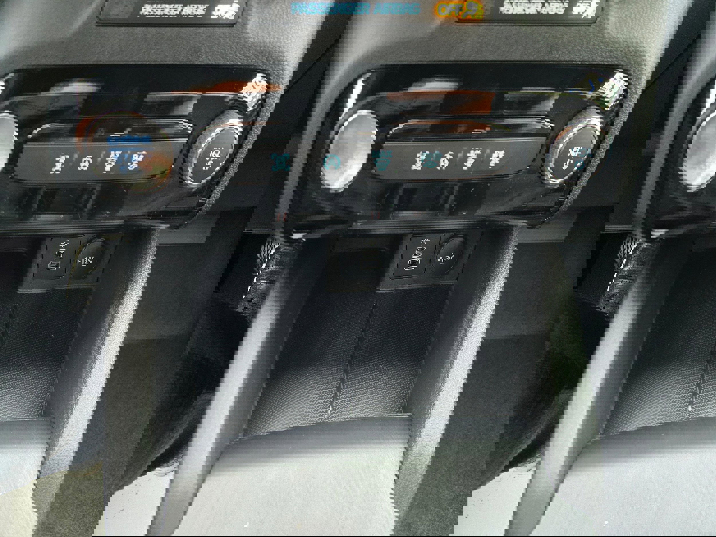 New 2026 Ford Escape ST-Line w/ Tech Pack #1 image 18