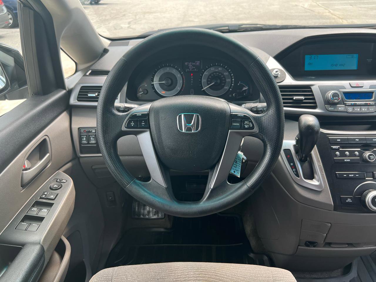 Used 2011 Honda Odyssey EX image 12