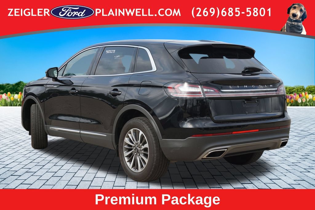 Used 2022 Lincoln Nautilus AWD w/ Premium Package image 3