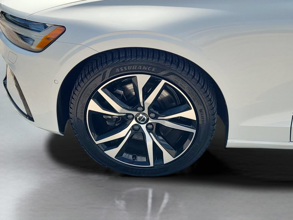 Used 2023 Volvo S60 B5 Plus w/ Climate Package FWD image 23